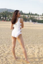 Isabella– Sided Cut out - White